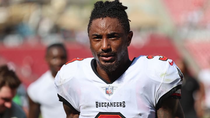 Sep 29, 2024; Tampa, Florida, USA; Tampa Bay Buccaneers safety Jordan Whitehead (3) against the Philadelphia Eagles during the second half at Raymond James Stadium. Mandatory Credit: Kim Klement Neitzel-Imagn Images