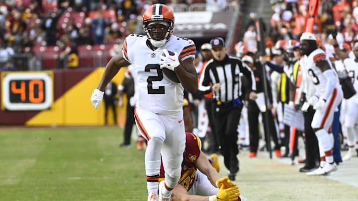 Jan 1, 2023; Landover, Maryland, USA; Cleveland Browns wide receiver Amari Cooper (2) scores a touchdown against the Washington Commanders during the second half at FedExField. Jan 1, 2023; Landover, Maryland, USA; Cleveland Browns wide receiver Amari Cooper (2) scores a touchdown against the Washington Commanders during the second half at FedExField.