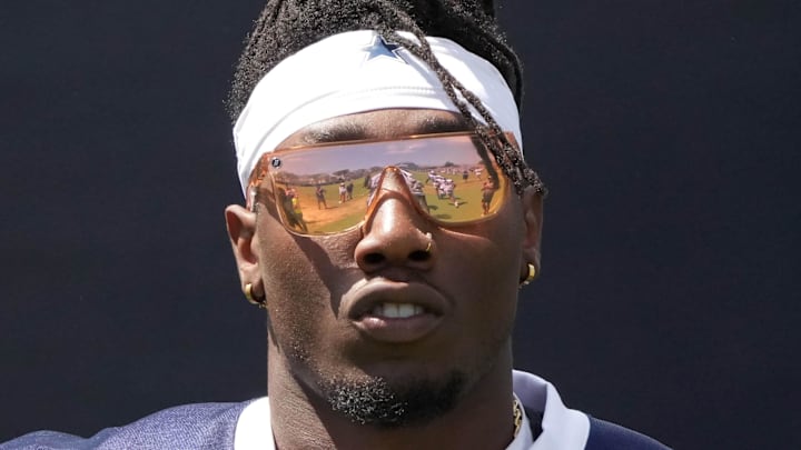 Jul 27, 2025; Oxnard, CA, USA; Dallas Cowboys linebacker DeMarvion Overshown (0) at training camp at the River Ridge Fields. Jul 27, 2025; Oxnard, CA, USA; Dallas Cowboys linebacker DeMarvion Overshown (0) at training camp at the River Ridge Fields.
