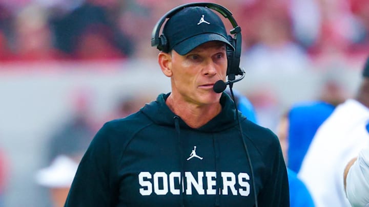 Oklahoma coach Brent Venables Oklahoma coach Brent Venables