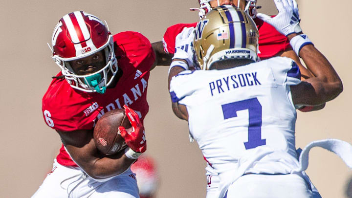 Indiana's Justice Ellison (6) runs during the Indiana versus Washington football game at Memorial Stadium on Oct. 26, 2024.