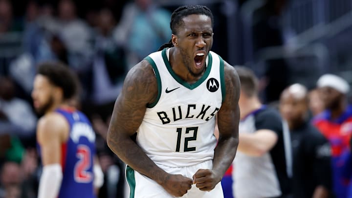 Detroit Pistons v Milwaukee Bucks
