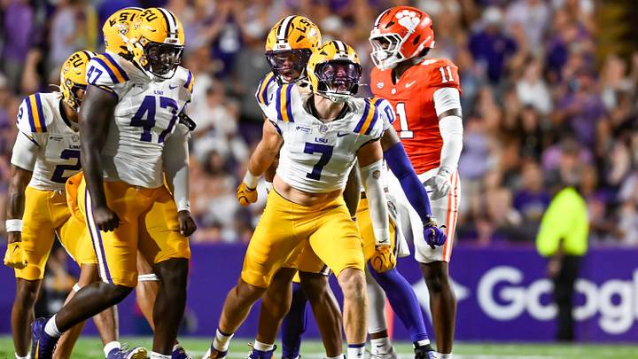 Tigers Linebacker Whit Weeks 7, LSU Tigers take on the Clemson Tigers. September 5, 2026; Baton Rouge, Louisiana, USA; at Tiger Stadium. Tigers Linebacker Whit Weeks 7, LSU Tigers take on the Clemson Tigers. September 5, 2026; Baton Rouge, Louisiana, USA; at Tiger Stadium.