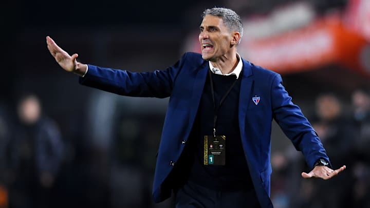 Vojvoda é bem avaliado pelo Vasco, que selou o retorno à elite neste domingo, 6