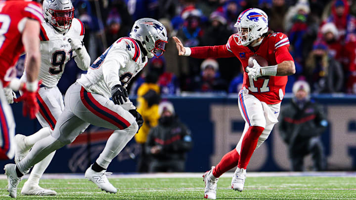 New England Patriots v Buffalo Bills