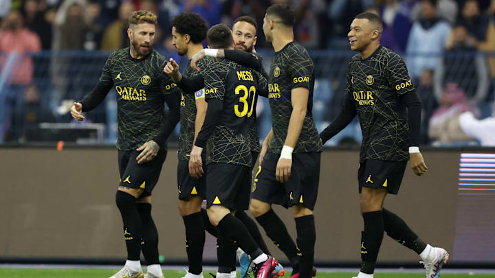 Le Paris Saint-Germain s'impose face à la Riyad Season Team sur le score de 5 buts à 3.