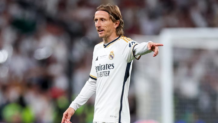Modric renovou contrato com o Real Madrid até 2025