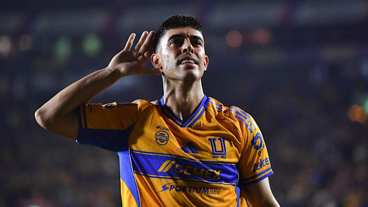 Tigres UANL v Cruz Azul - Playoffs Torneo Apertura 2025 Liga MX