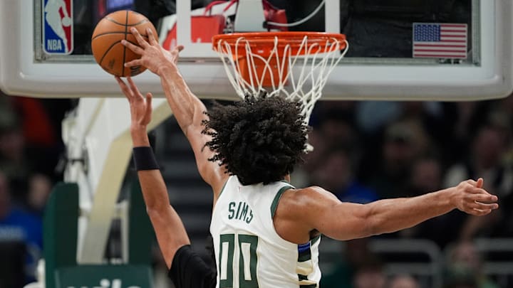 Orlando Magic v Milwaukee Bucks