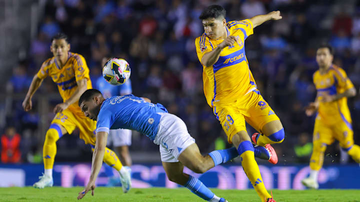 Cruz Azul v Tigres UANL - Torneo Apertura 2024 Liga MX
