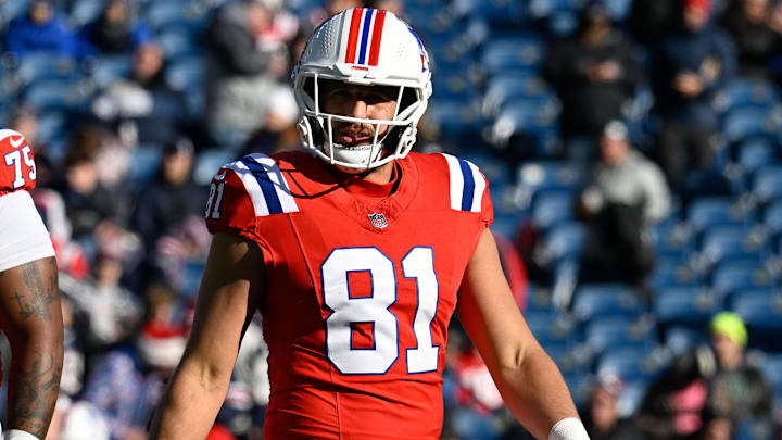 Dec 1, 2024; Foxborough, Massachusetts, USA; New England Patriots tight end Austin Hooper (81) warms up before a game against the Indianapolis Colts at Gillette Stadium.