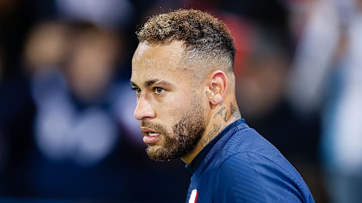 Neymar et les supporters, tensions