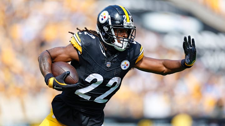 Los Angeles Chargers v Pittsburgh Steelers
