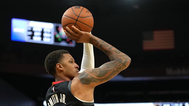 Houston Rockets forward Jabari Smith Jr. shoots against the Golden State Warriors.