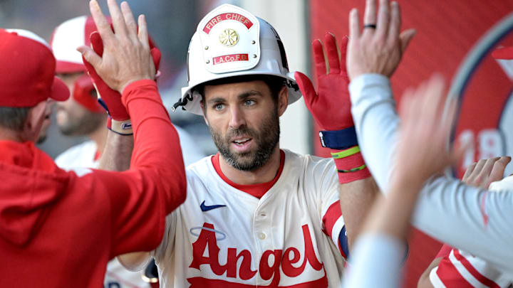 Seattle Mariners v Los Angeles Angels Seattle Mariners v Los Angeles Angels