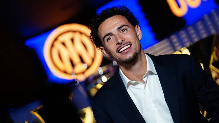 FC Internazionale Unveil New Signing Curtis Jones