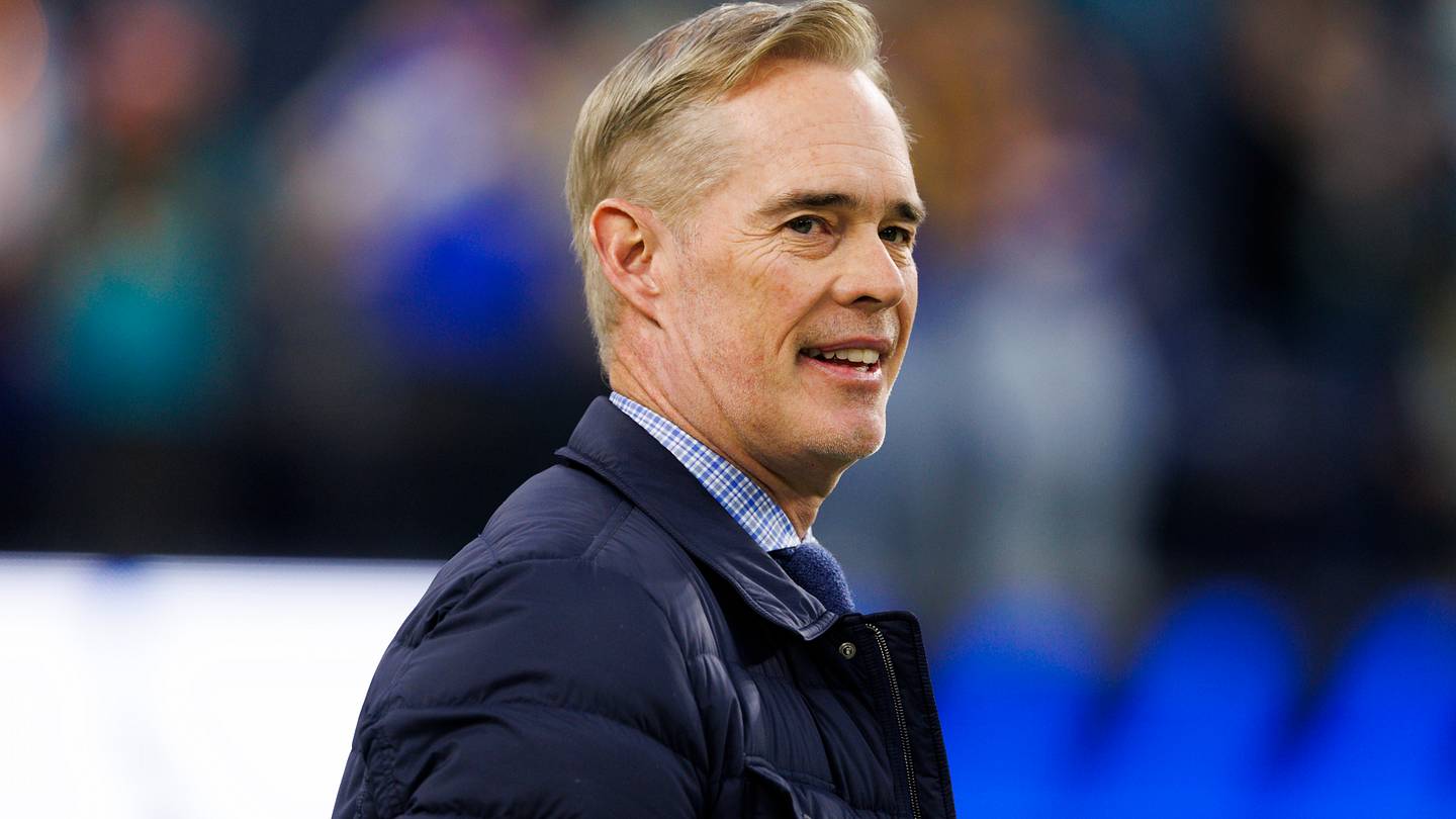 Joe Buck Returns to MLB Booth for Opening Day!