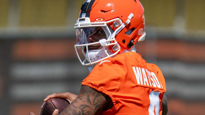 Cleveland Browns quarterback Deshaun Watson