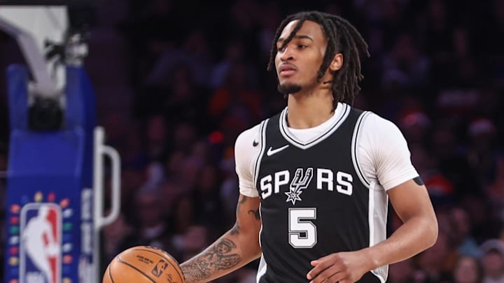 Stephon Castle is favored to win the Rookie of the Year award.