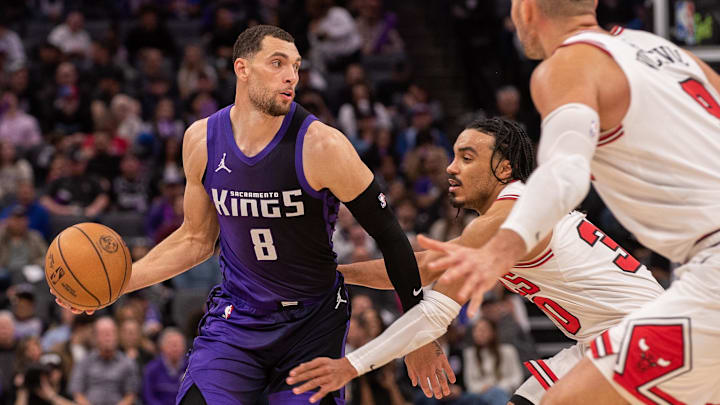 Mar 20, 2025; Sacramento, California, USA; Sacramento Kings guard Zach LaVine (8) controls the ball during the second quarter of the game against the Chicago Bulls at Golden 1 Center. Mandatory Credit: Ed Szczepanski-Imagn Images Mar 20, 2025; Sacramento, California, USA; Sacramento Kings guard Zach LaVine (8) controls the ball during the second quarter of the game against the Chicago Bulls at Golden 1 Center. Mandatory Credit: Ed Szczepanski-Imagn Images