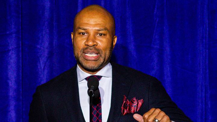 Feb 8, 2024; Los Angeles, CA, USA; Former Los Angeles Lakers player Derek Fisher speaks during a ceremony for the unveiling of a statue for former Los Angeles Lakers guard Kobe Bryant at Star Plaza outside of Crypto.com Arena. Mandatory Credit: Jason Parkhurst-USA TODAY Sports