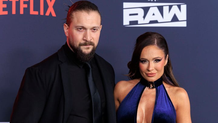 Karrion Kross & Scarlett