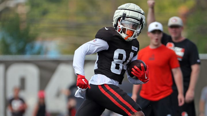 Cleveland Browns wide receiver Gage Larvadain (84) runs for a touchdown during NFL training camp at CrossCountry Mortgage Campus, Wednesday, July 30, 2025, in Berea, Ohio.