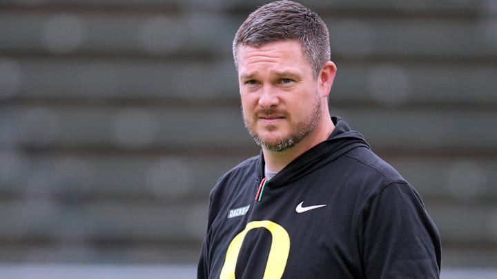 Dan Lanning and the Oregon Ducks lost one of their top recruits to a leg injury during training camp.