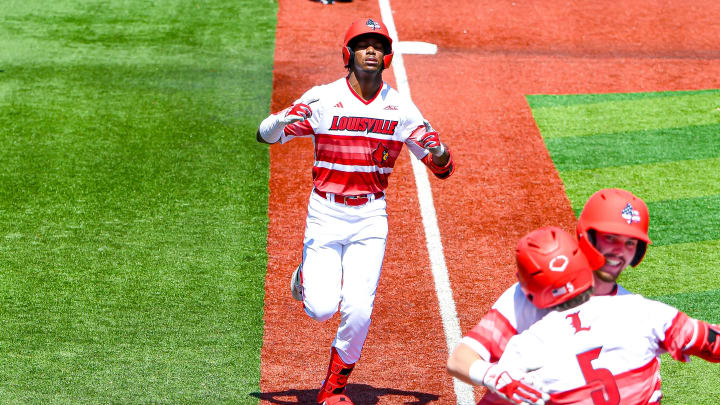 Louisville outfielder Eddie King Jr. (42)