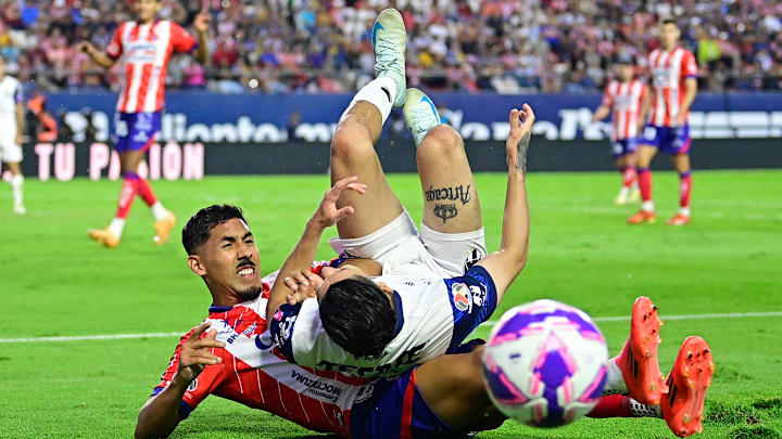 Ricardo Chávez evita el avance de Gerardo Arteaga