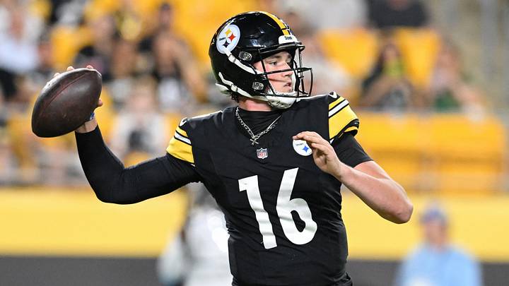 Aug 21, 2026; Pittsburgh, Pennsylvania, USA; Pittsburgh Steelers quarterback Drew Allar (16) throws a pass against the New York Jets during the fourth quarter at Acrisure Stadium. Mandatory Credit: Barry Reeger-Imagn Images Aug 21, 2026; Pittsburgh, Pennsylvania, USA; Pittsburgh Steelers quarterback Drew Allar (16) throws a pass against the New York Jets during the fourth quarter at Acrisure Stadium. Mandatory Credit: Barry Reeger-Imagn Images
