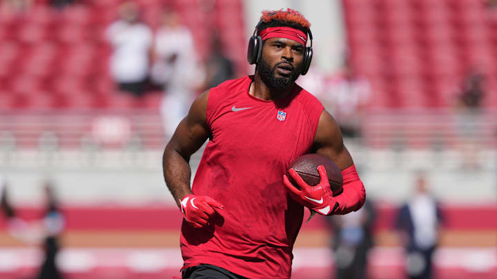 Oct 6, 2024; Santa Clara, California, USA; San Francisco 49ers wide receiver Jauan Jennings (15) warms up before the game against the Arizona Cardinals at Levi's Stadium. Mandatory Credit: Darren Yamashita-Imagn Images Oct 6, 2024; Santa Clara, California, USA; San Francisco 49ers wide receiver Jauan Jennings (15) warms up before the game against the Arizona Cardinals at Levi's Stadium. Mandatory Credit: Darren Yamashita-Imagn Images