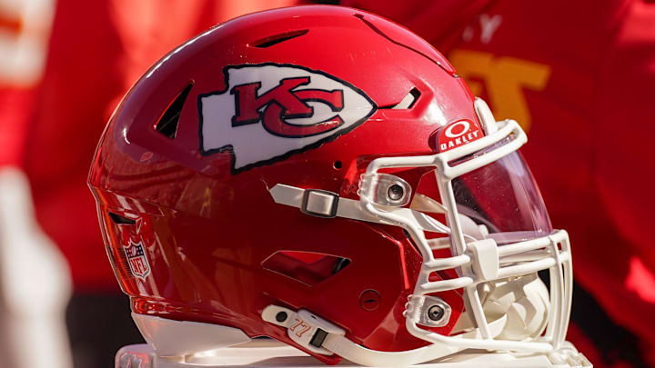 Nov 23, 2025; Kansas City, Missouri, USA; A general view of a Kansas City Chiefs helmet during the game against the Indianapolis Colts at GEHA Field at Arrowhead Stadium. Mandatory Credit: Denny Medley-Imagn Images Nov 23, 2025; Kansas City, Missouri, USA; A general view of a Kansas City Chiefs helmet during the game against the Indianapolis Colts at GEHA Field at Arrowhead Stadium. Mandatory Credit: Denny Medley-Imagn Images