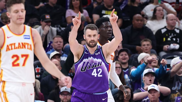 Nov 13, 2025; Salt Lake City, Utah, USA; Utah Jazz forward Kevin Love (42) reacts to a turnover by the Atlanta Hawks during the second half at Delta Center. Mandatory Credit: Rob Gray-Imagn Images Nov 13, 2025; Salt Lake City, Utah, USA; Utah Jazz forward Kevin Love (42) reacts to a turnover by the Atlanta Hawks during the second half at Delta Center. Mandatory Credit: Rob Gray-Imagn Images