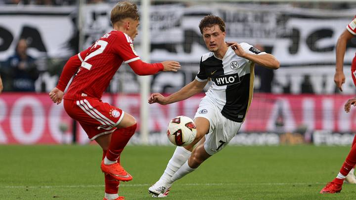 Lennart Karl im Duell mit Maurice Krattenmacher