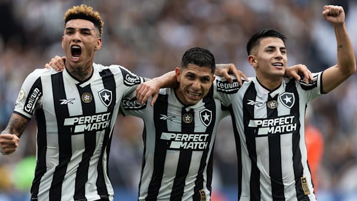 Botafogo foi campeão do Brasileirão após vitória sobre o São Paulo Botafogo foi campeão do Brasileirão após vitória sobre o São Paulo