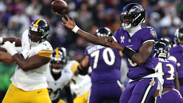 Pittsburgh Steelers v Baltimore Ravens