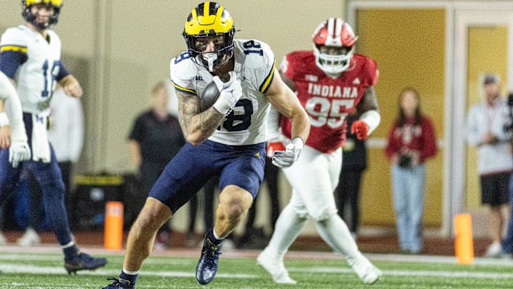 Tight end Colston Loveland  gets loose in the secondary against Indiana. Loveland is the Bears' pick at No. 10 in the draft.
