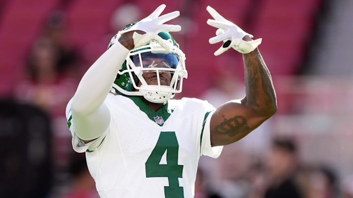 Sep 9, 2024; Santa Clara, California, USA; New York Jets cornerback D.J. Reed (4) gestures before the game against the San Francisco 49ers at Levi's Stadium. Mandatory Credit: Darren Yamashita-Imagn Images