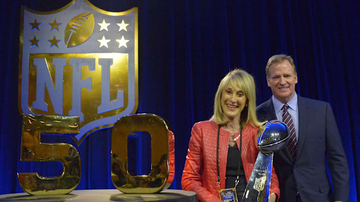 Feb 5, 2016; San Francisco, CA, USA; NFL commissioner Roger Goodell (right) and Kansas City Chiefs