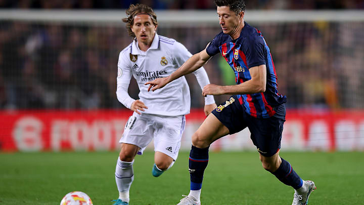 Neste sábado, bola rola no Santiago Bernabéu a partir das 16h