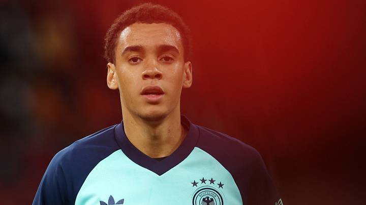 Verpasst das kommende DFB-Spiel gegen Griechenland wegen eines Muskelfaserrisses: Bayern-Star Jamal Musiala Verpasst das kommende DFB-Spiel gegen Griechenland wegen eines Muskelfaserrisses: Bayern-Star Jamal Musiala