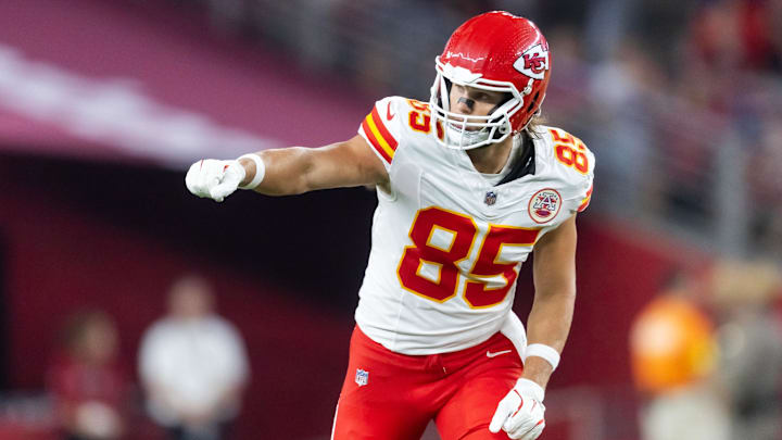 Aug 9, 2025; Glendale, Arizona, USA; Kansas City Chiefs tight end Robert Tonyan (85) against the Arizona Cardinals during a preseason NFL game at State Farm Stadium. Mandatory Credit: Mark J. Rebilas-Imagn Images Aug 9, 2025; Glendale, Arizona, USA; Kansas City Chiefs tight end Robert Tonyan (85) against the Arizona Cardinals during a preseason NFL game at State Farm Stadium. Mandatory Credit: Mark J. Rebilas-Imagn Images