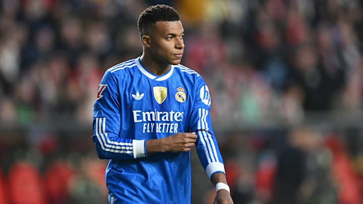 Kylian Mbappé est titulaire indiscutable avec le Real.