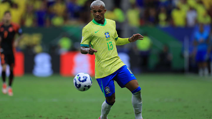 Wesley foi cortado dos convocados para o confronto contra o Equador