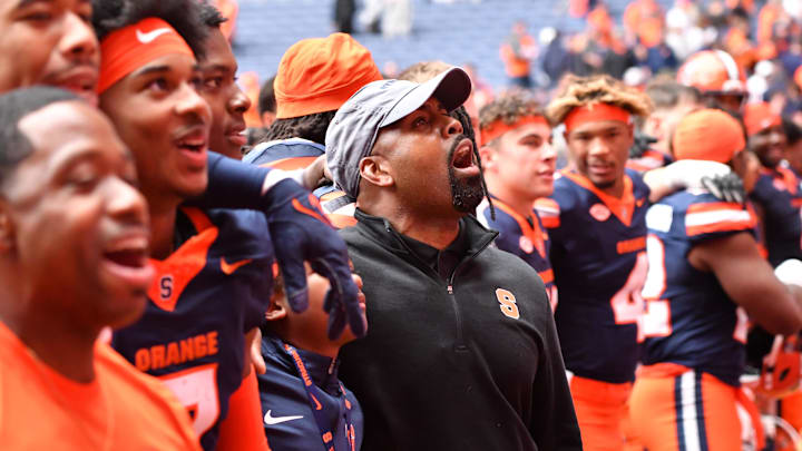 Four-star DB J'Vari Flowers has Syracuse football in his top 6 and will officially visit. Analysts say SU is a big contender.