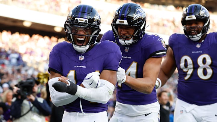 Nov 23, 2025; Baltimore, Maryland, USA; Baltimore Ravens cornerback Marlon Humphrey (44) celebrates after forcing a fumble during the fourth quarter against the New York Jets at M&T Bank Stadium. Mandatory Credit: Peter Casey-Imagn Images Nov 23, 2025; Baltimore, Maryland, USA; Baltimore Ravens cornerback Marlon Humphrey (44) celebrates after forcing a fumble during the fourth quarter against the New York Jets at M&T Bank Stadium. Mandatory Credit: Peter Casey-Imagn Images