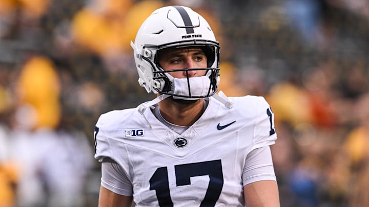Penn State Nittany Lions quarterback Ethan Grunkemeyer (17) Penn State Nittany Lions quarterback Ethan Grunkemeyer (17)