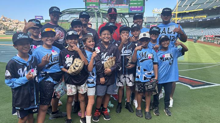 Kurt Suzuki and the Maui Little League Champions Kurt Suzuki and the Maui Little League Champions