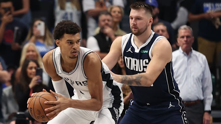 San Antonio Spurs v Dallas Mavericks